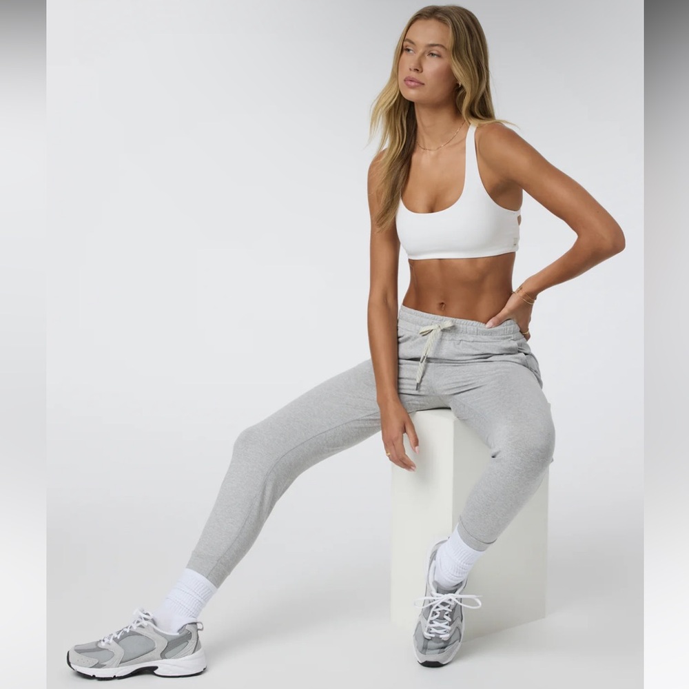 Vuori Women's DreamKnit Performance Joggers